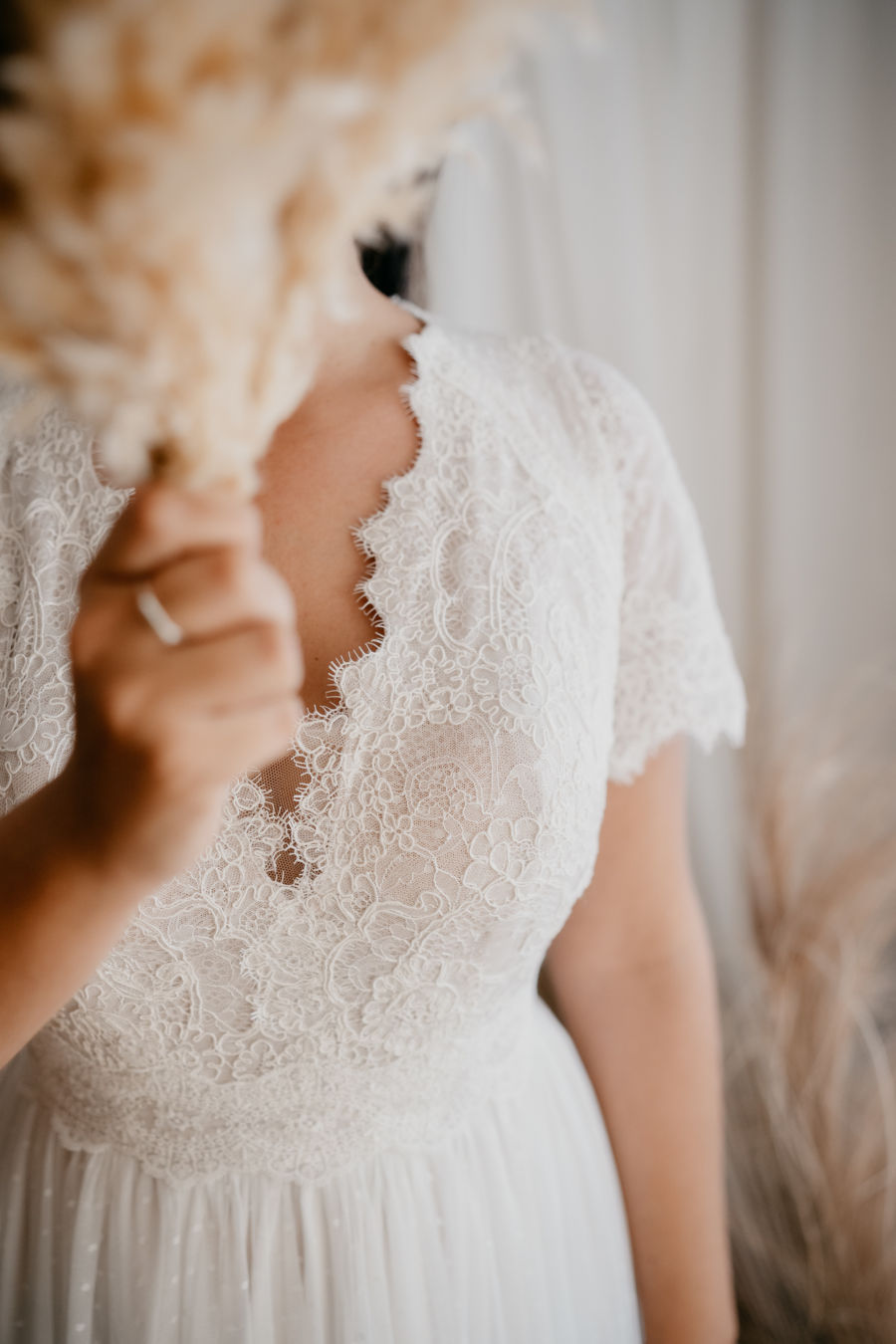 Novias con estilo Girona. Vestidos de novia Románticos Girona.